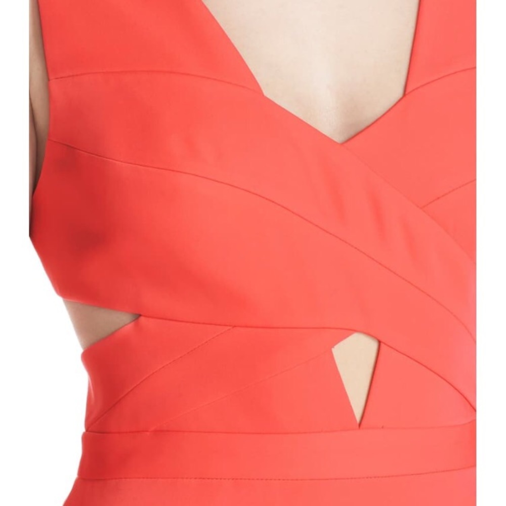 BCBGMAXAZRIA “joy” black dress 😍